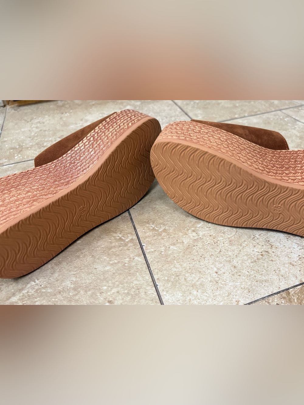 New women’s size 6 Women’s Brown Suede Platform Slide Sandals - Picture 5 of 5